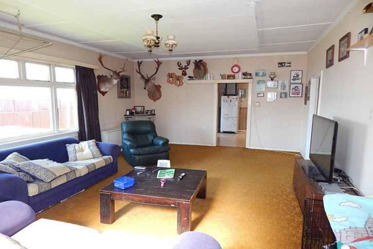 Photo of property in 13 Russell Street, Westport, 7825