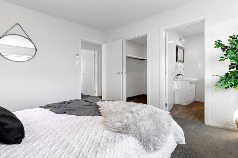 Photo of property in 2 Campden Court, Lower Shotover, Queenstown, 9304