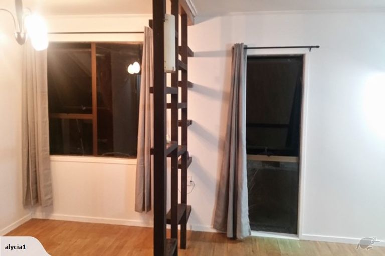 Photo of property in 5 Foley Place, Torbay, Auckland, 0632