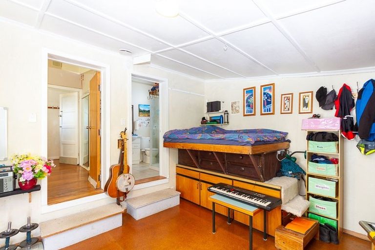 Photo of property in 20 Lyndhurst Street, Takaro, Palmerston North, 4412