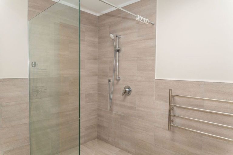 Photo of property in 18 Victoria Avenue, Dannevirke, 4930