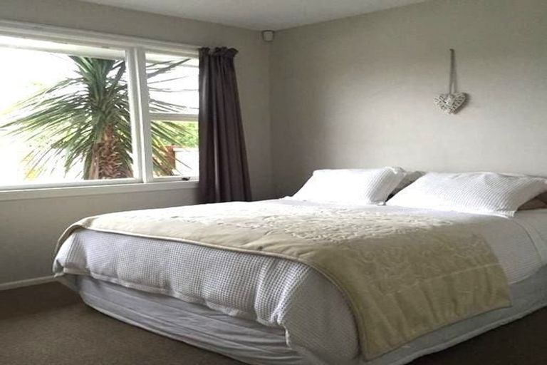 Photo of property in 176 Centaurus Road, Saint Martins, Christchurch, 8022