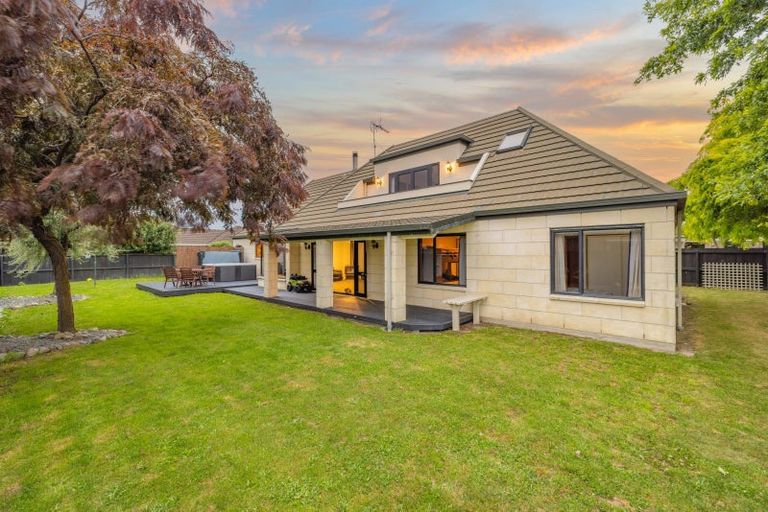 Photo of property in 14 Eders Road, Woodend, 7610