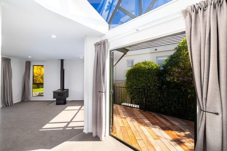 Photo of property in 6 Kaikomako Place, Cass Bay, Lyttelton, 8082