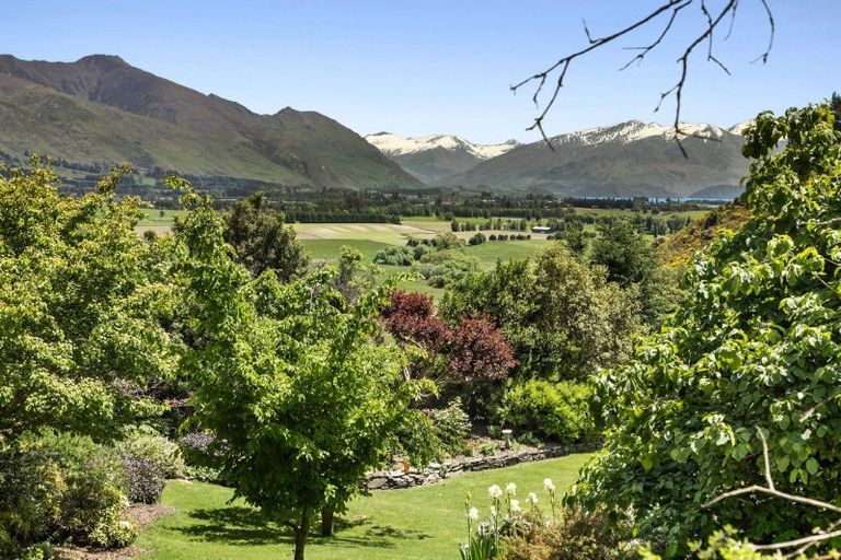 Photo of property in 515 Mount Barker Road, Wanaka, 9382