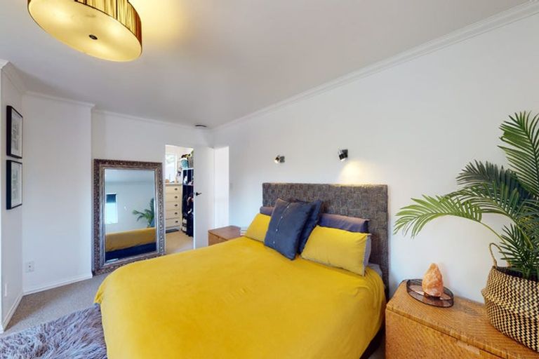 Photo of property in 216 Waiwhetu Road, Waterloo, Lower Hutt, 5011