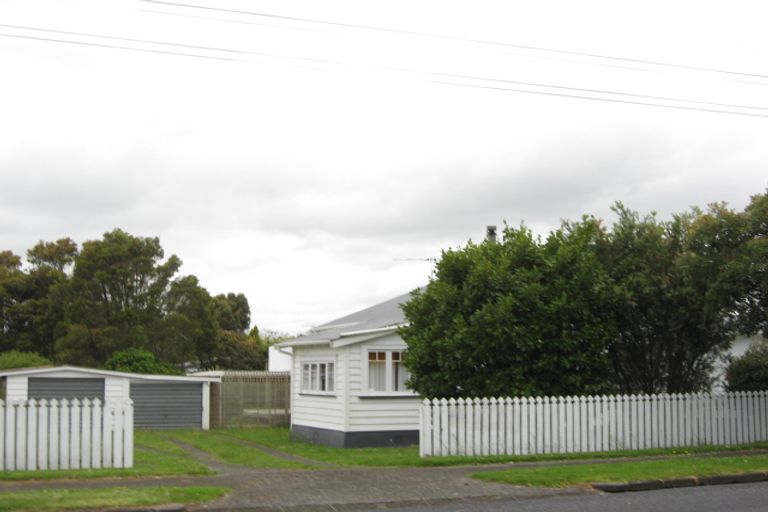 Photo of property in 105 Helvetia Road, Pukekohe, 2120