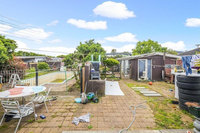 Photo of property in 33 Laureston Avenue, Papatoetoe, Auckland, 2025