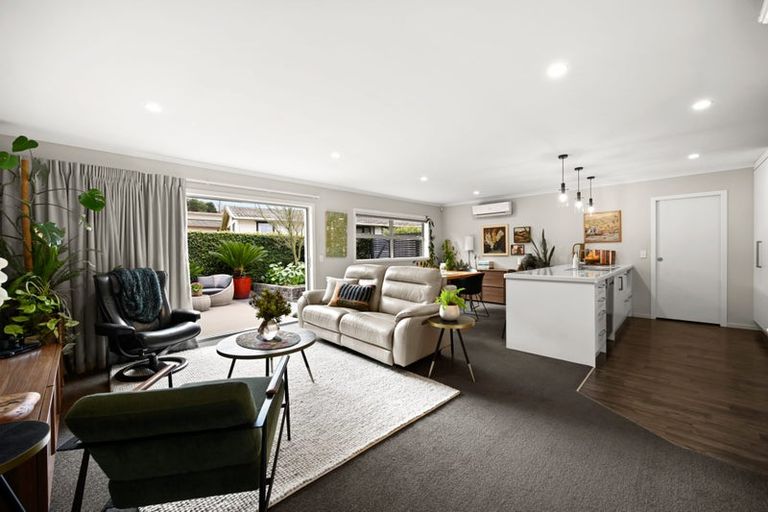 Photo of property in 2/50 Kowhai Street, Hamilton Lake, Hamilton, 3204