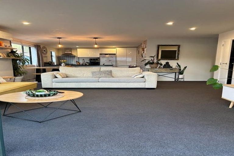 Photo of property in 12 Atiawa Crescent, Waiwhetu, Lower Hutt, 5010