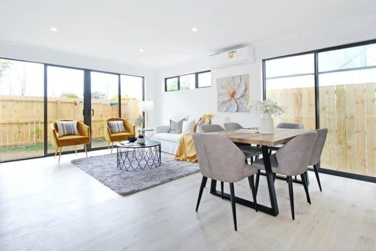 Photo of property in 20e Hill Road, Papatoetoe, Auckland, 2025