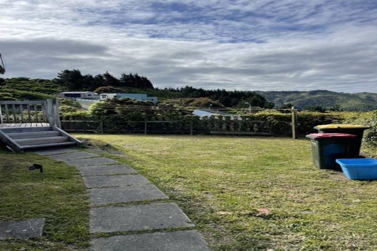 Photo of property in 16b Jasmine Grove, Maungaraki, Lower Hutt, 5010