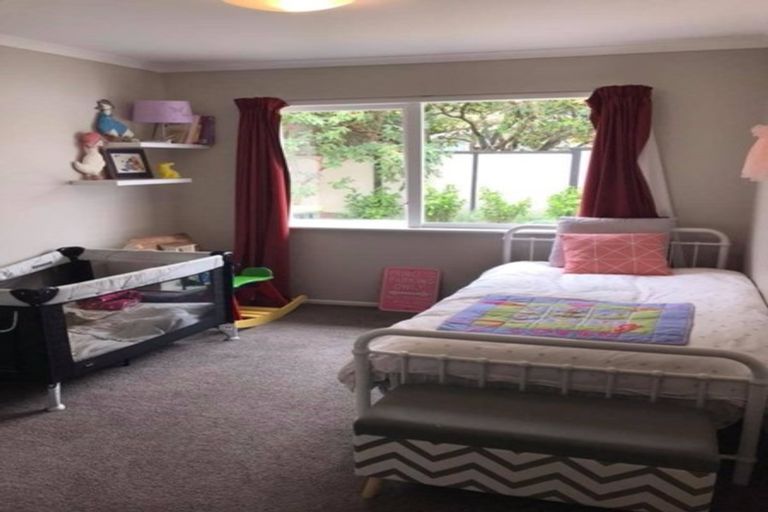 Photo of property in 20 Horopito Road, Waikanae, 5036