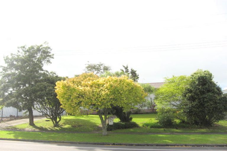 Photo of property in 48 Gossamer Drive, Pakuranga Heights, Auckland, 2010