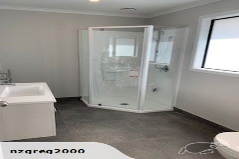 Photo of property in 2a Awaruku Road, Torbay, Auckland, 0630