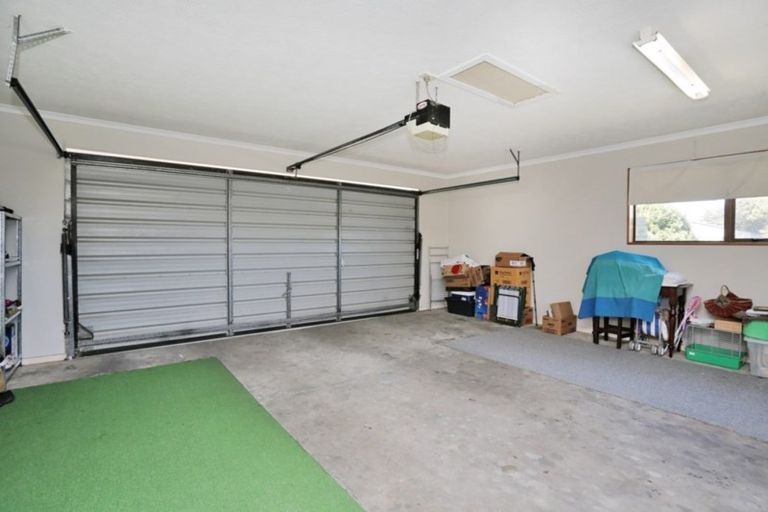 Photo of property in 22 Milford Street, Heidelberg, Invercargill, 9812