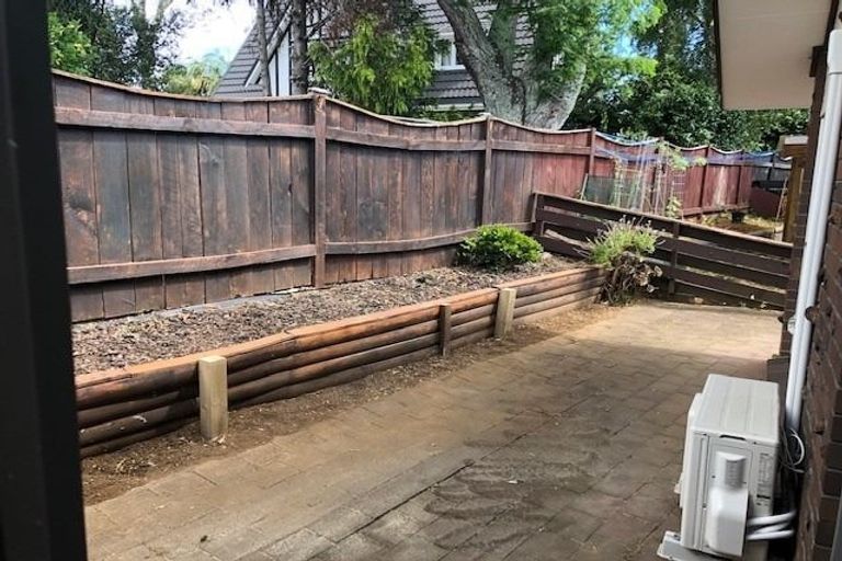 Photo of property in 2/51 Landscape Road, Papatoetoe, Auckland, 2025