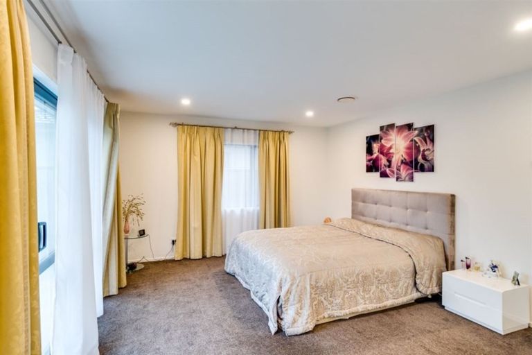 Photo of property in 12 Waitaki Way, Poraiti, Napier, 4112