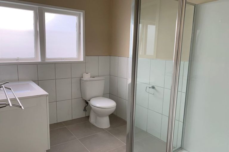 Photo of property in 26 Tiraumea Drive, Pakuranga, Auckland, 2010