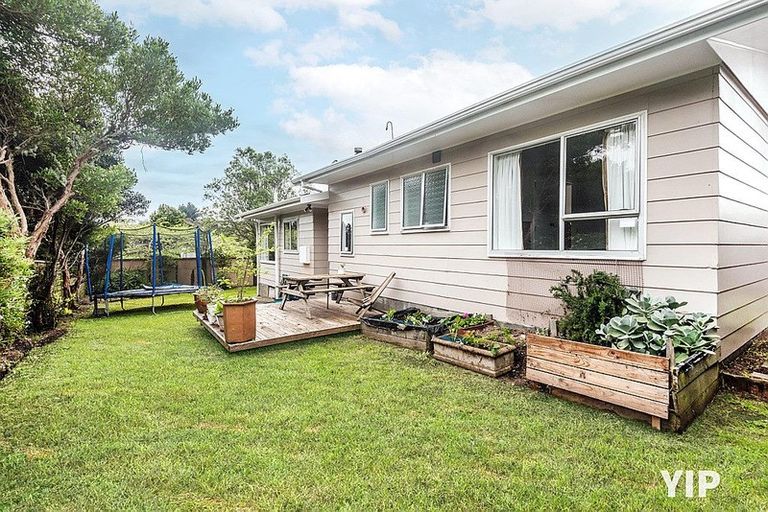 Photo of property in 85 Mark Avenue, Paparangi, Wellington, 6037