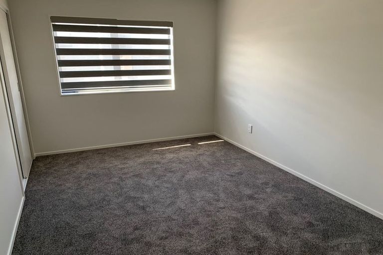 Photo of property in 9c Jillteresa Crescent, Half Moon Bay, Auckland, 2012