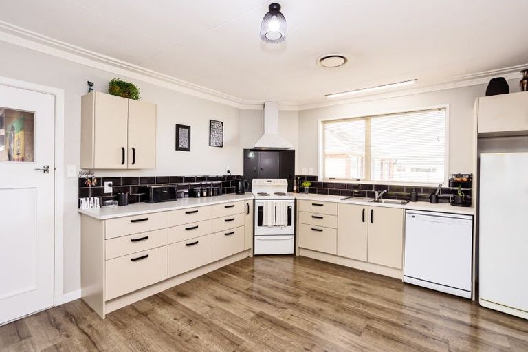Photo of property in 1 Manapouri Street, Strathern, Invercargill, 9812