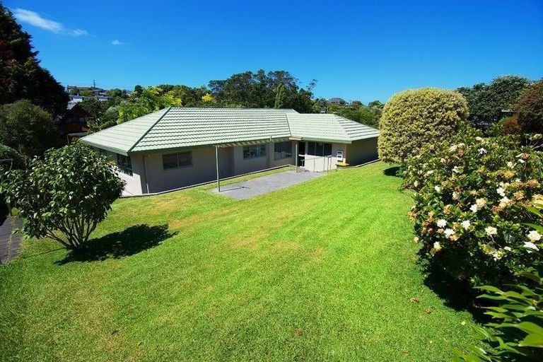 Photo of property in 15 Brookvale Park, Stanmore Bay, Whangaparaoa, 0932