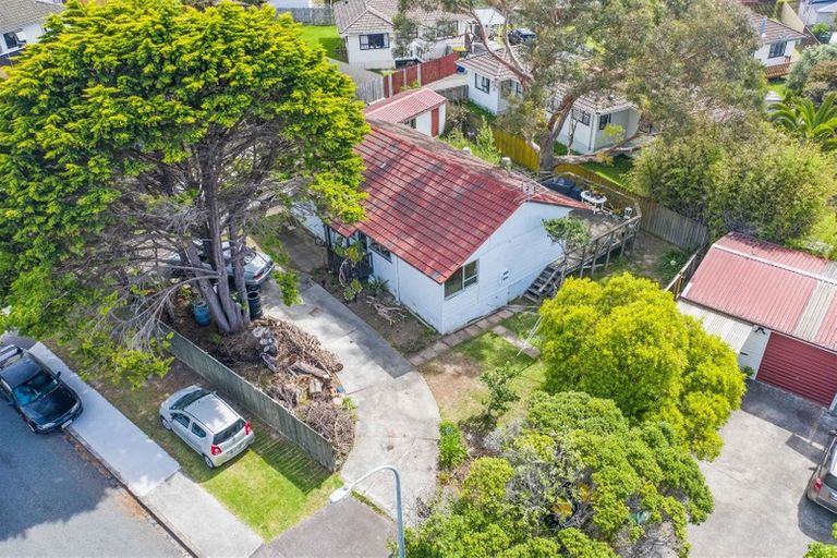 Photo of property in 3 Sabana Place, Unsworth Heights, Auckland, 0632