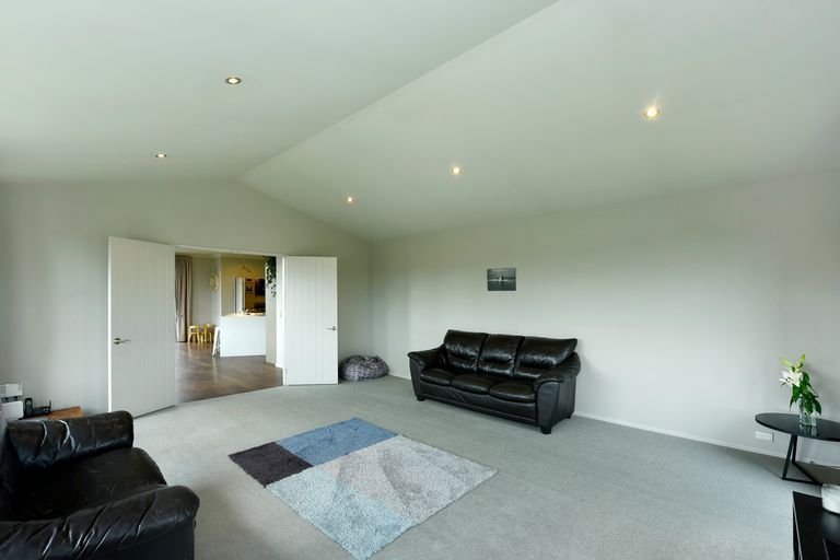 Photo of property in 51 Cambelldon Crescent, Stoke, Nelson, 7011