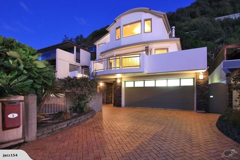 Photo of property in 3 Ocean Parade, Pukerua Bay, 5026