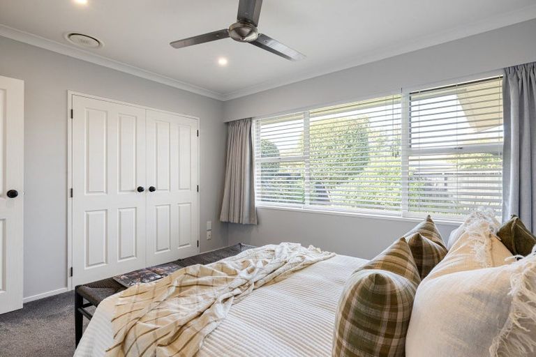 Photo of property in 82 Williams Street, Cambridge, 3434