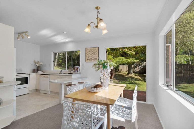 Photo of property in 14 Rimu Rise, Albany, Auckland, 0632