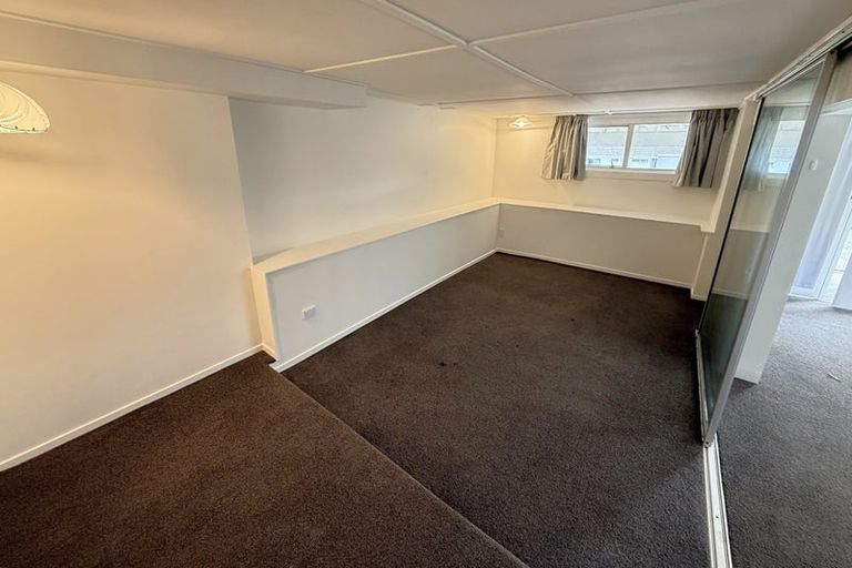 Photo of property in 9 William Souter Street, Forrest Hill, Auckland, 0620