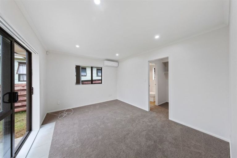 Photo of property in 122a Pah Road, Cockle Bay, Auckland, 2014