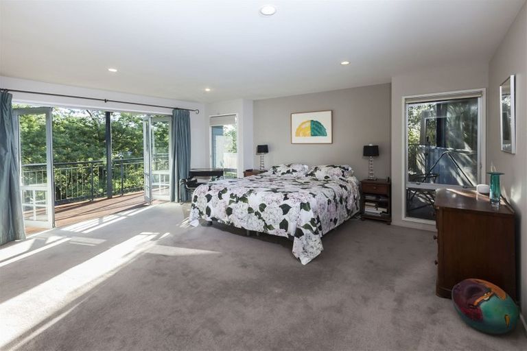 Photo of property in 1a Sherwood Lane, Cashmere, Christchurch, 8022