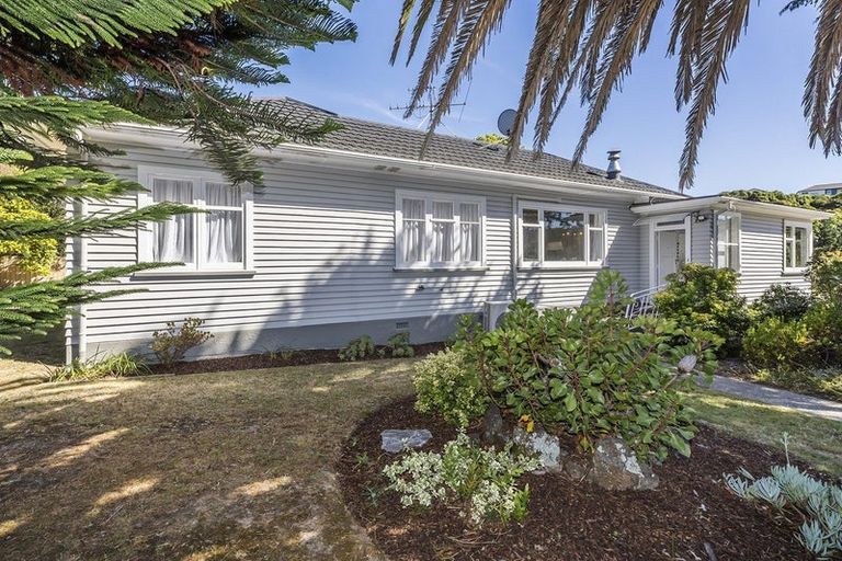 Photo of property in 5 Champion Street, Ranui, Porirua, 5024