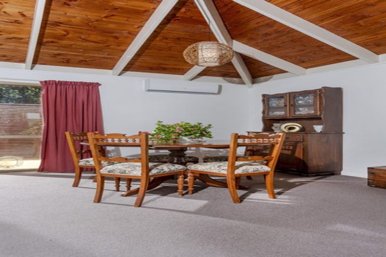 Photo of property in 3/72 Lake Road, Northcote, Auckland, 0627