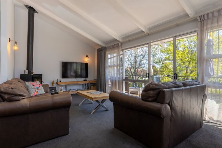 Photo of property in 28 Palatine Terrace, Huntsbury, Christchurch, 8022