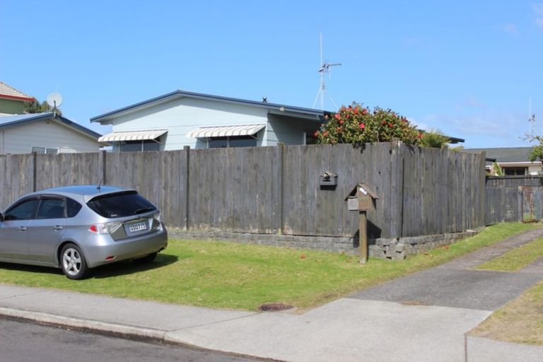 Photo of property in 194 Dickson Road, Papamoa Beach, Papamoa, 3118
