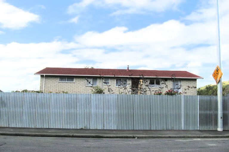 Photo of property in 72 Martindales Road, Heathcote Valley, Christchurch, 8022