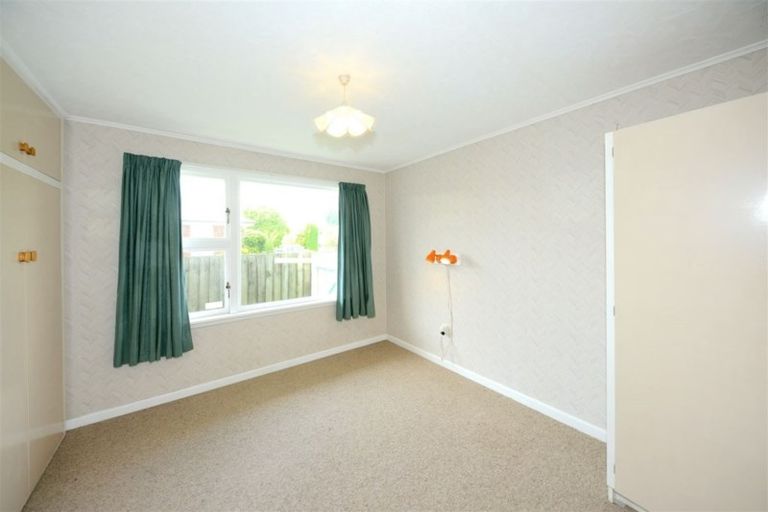 Photo of property in 71 Daniels Road, Redwood, Christchurch, 8051