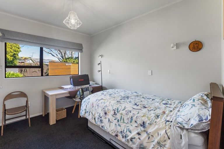 Photo of property in 21 Hurunui Street, Waikanae, 5036