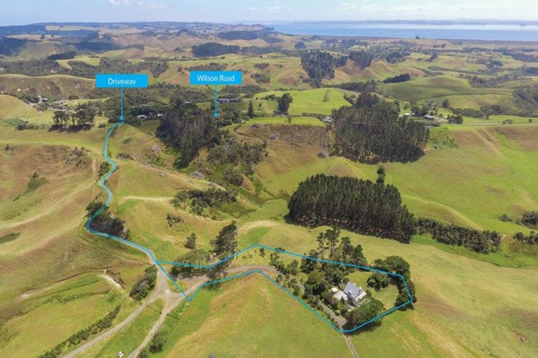 Photo of property in 115 Wilson Road, South Head, Helensville, 0874