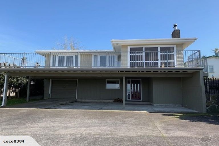 Photo of property in 100 Harbour View Road, Omokoroa, 3114