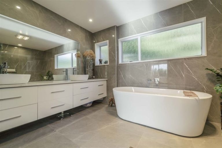 Photo of property in 79 Ravensdale Rise, Westmorland, Christchurch, 8025