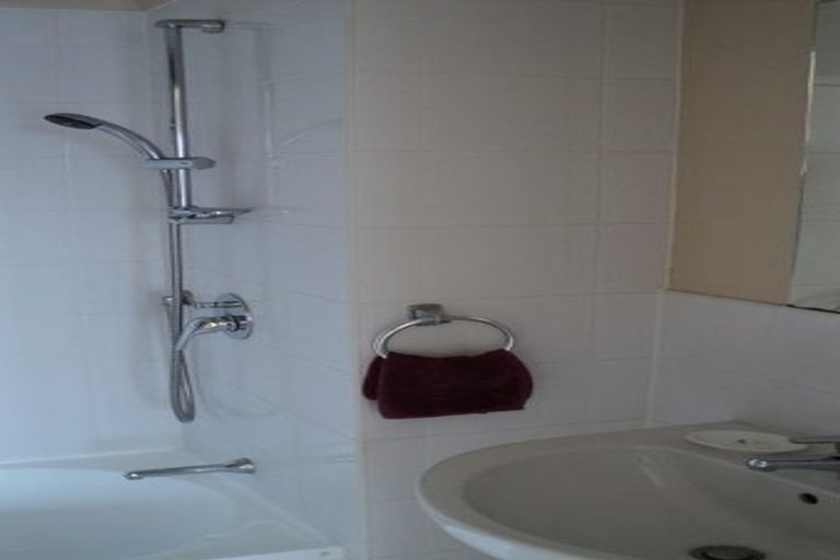 Photo of property in The Rennaissance, 15e/18 Ronwood Avenue, Manukau, Auckland, 2104