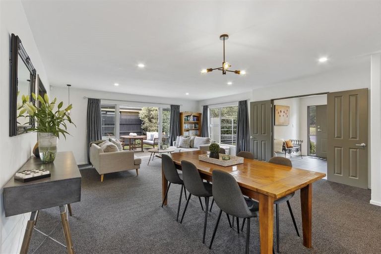 Photo of property in 130 Rothesay Road, Parklands, Christchurch, 8083