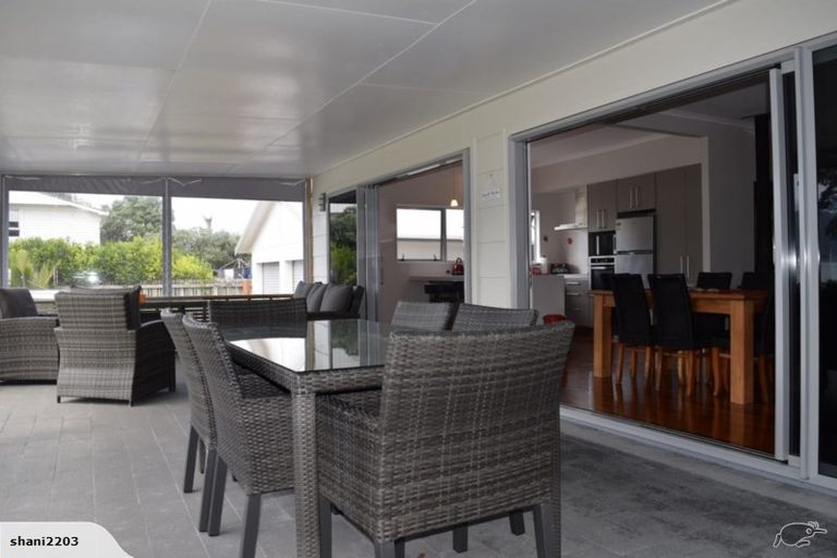 Photo of property in 243 One Tree Point Road, One Tree Point, 0118