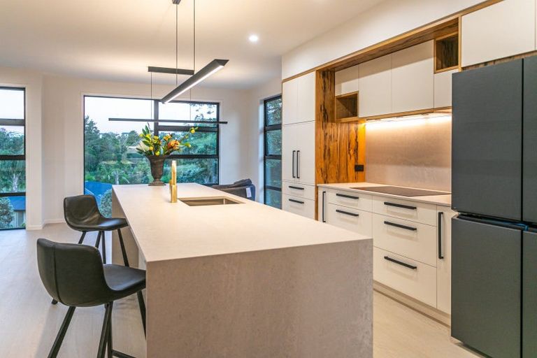 Photo of property in 11 Titoki Lane, Whangamata, 3691