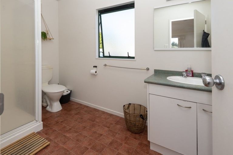 Photo of property in 63 Whitford Park Road, Whitford, Manurewa, 2576